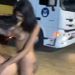 Brazilian TS Fucks her While Cars Pass By😮